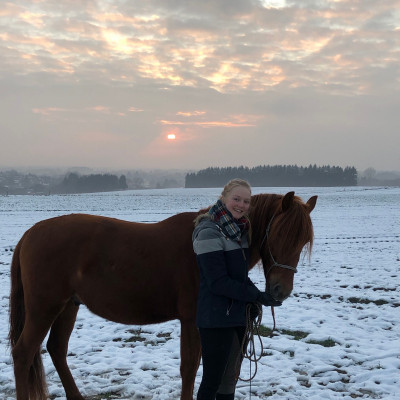 Podcast #neuestaerke mit Lilly Probst Leichtigkeit vegane Ernährung